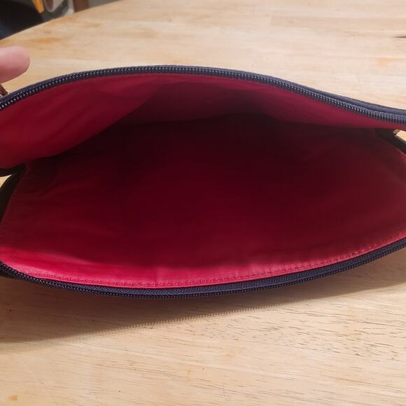 FOSSIL Tablet Zipper Sleeve Cover Multi-Color Stripes - Picture 7 of 10